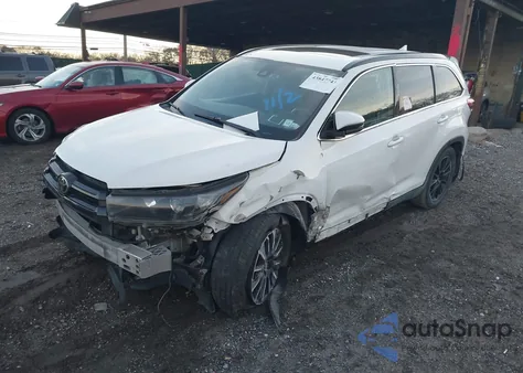 2019 Toyota Highlander Se из США, поврежденный, VIN 5TDJZRFH6KS734511